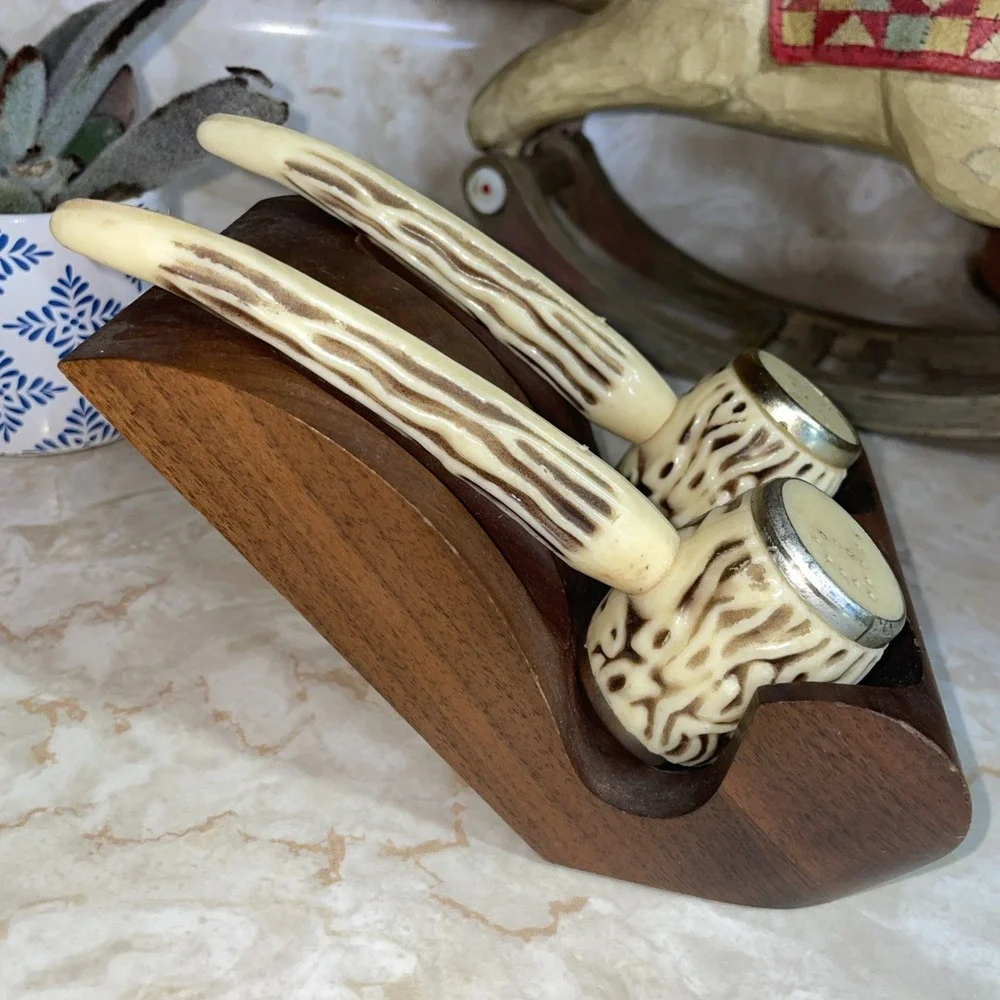 RARE! w Walnut Wood Stand Vintage Novelty Plastic Antler Salt and Pepper Shakers